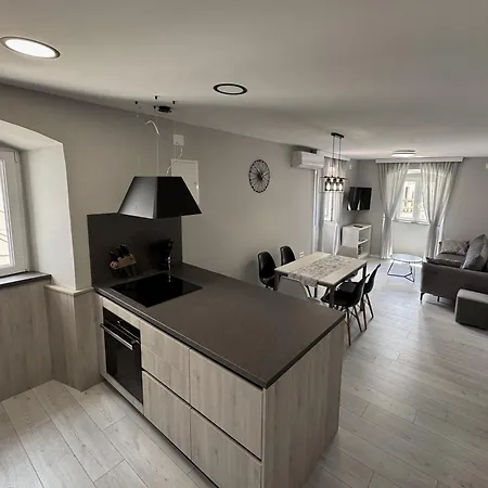 Apartment Jadreskic
